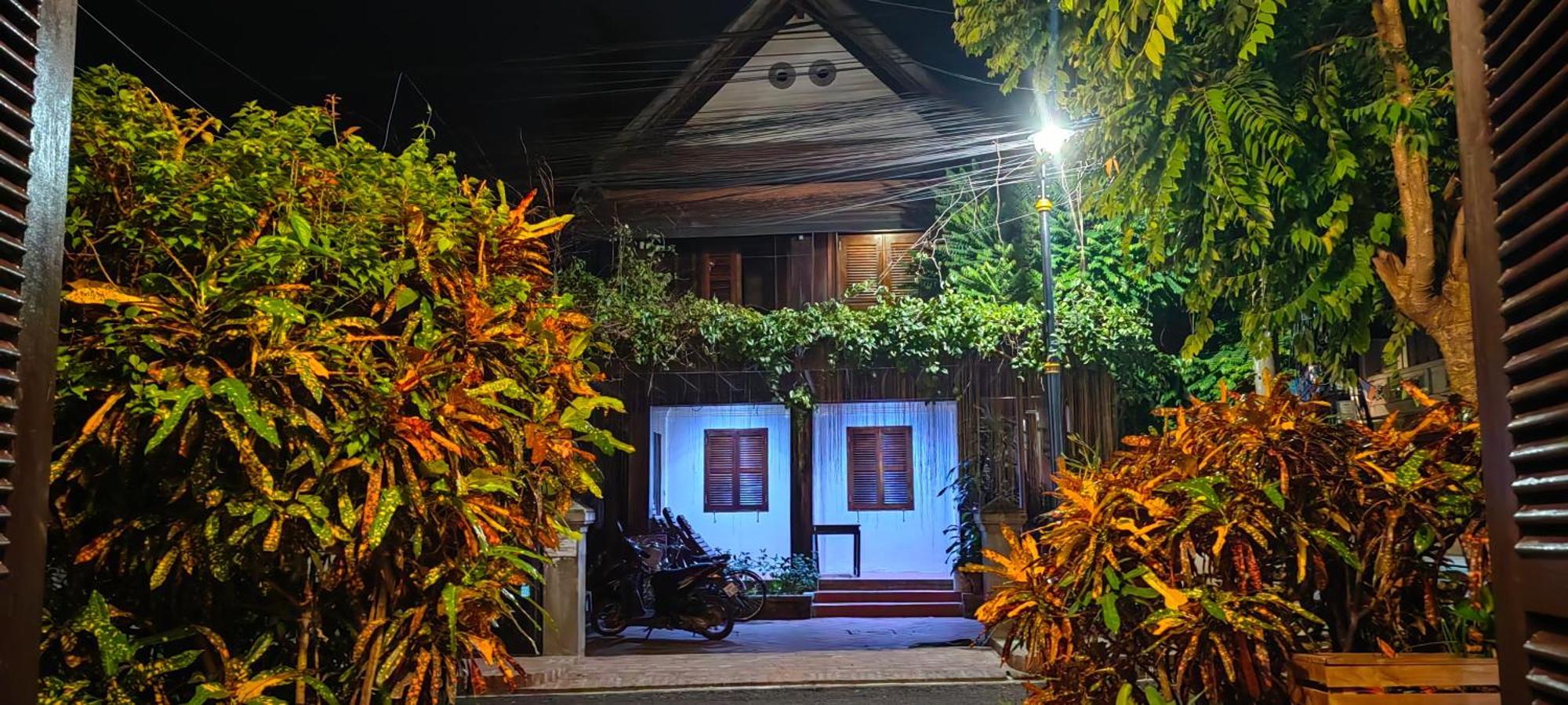 Ancient Luangprabang Hotel Экстерьер фото
